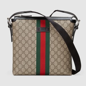 Gucci Messenger Bag in Beige GG Supreme Canvas