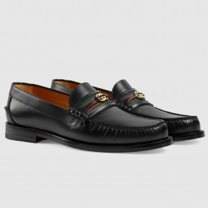 Gucci Men's Loafers in Black Leather with Interlocking G